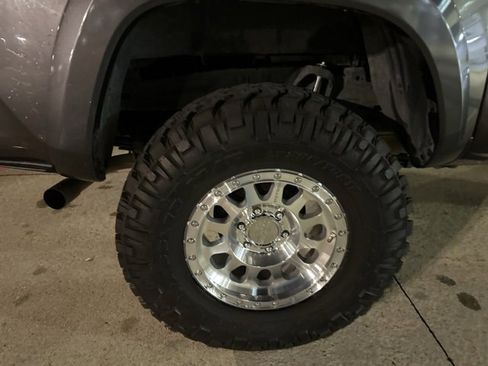 Used 2019 Toyota Tacoma SR5 image 14