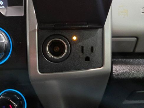 Used 2017 Ford F250 Lariat w/ Lariat Value Package image 52