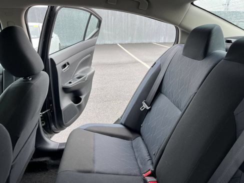 Used 2025 Nissan Versa SV FWD image 37