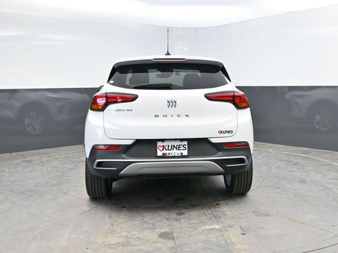 Used 2025 Buick Encore GX Preferred AWD/4WD image 8