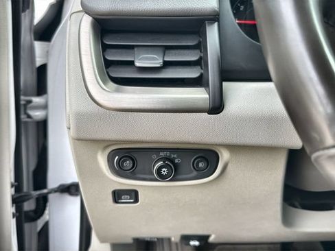Used 2020 GMC Terrain Denali w/ Denali Premium Package FWD image 17