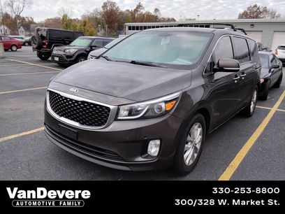 Used 2017 Kia Sedona EX