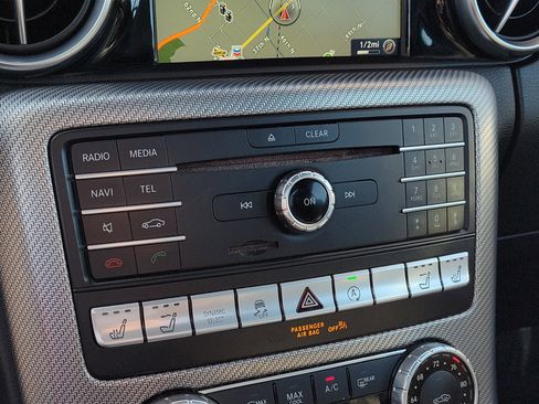 Used 2017 Mercedes-Benz SLC 43 AMG image 21