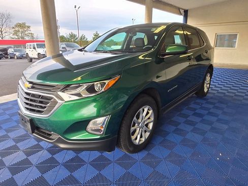 Used 2018 Chevrolet Equinox LT image 3