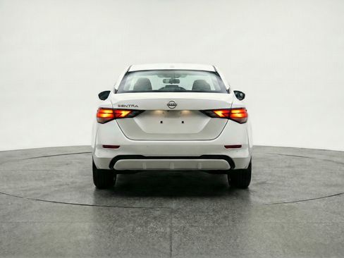 Used 2025 Nissan Sentra S image 7