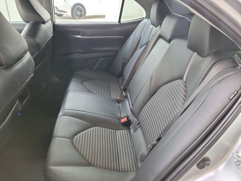 Used 2021 Toyota Camry SE image 27