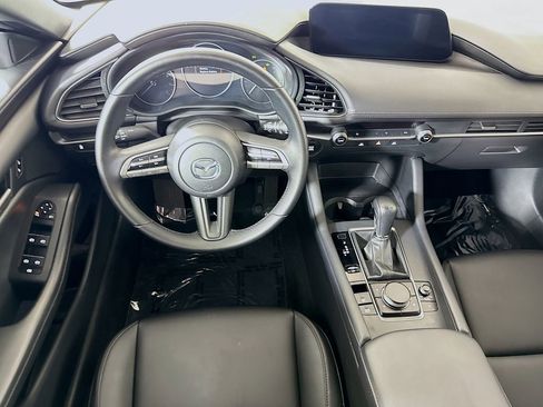 Used 2022 MAZDA MAZDA3 s FWD image 3