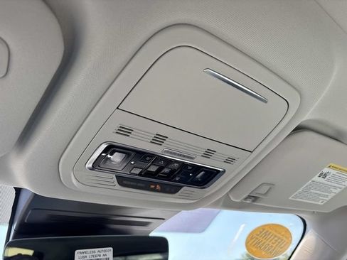 New 2026 Lincoln Nautilus Reserve AWD/4WD image 31