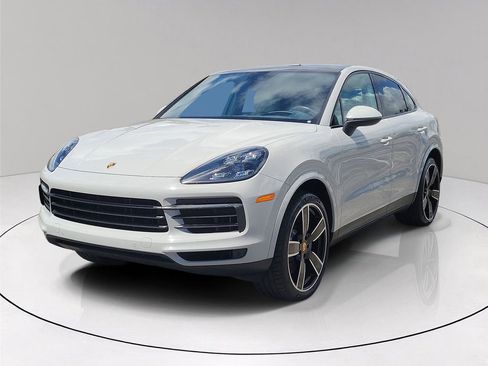 Used 2020 Porsche Cayenne S image 3