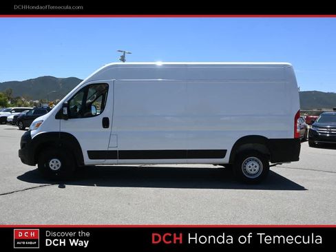 Used 2026 RAM ProMaster 2500 w/ Convenience Group FWD image 4