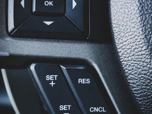 Used 2018 Ford F150 Raptor w/ Equipment Group 802A Luxury image 15