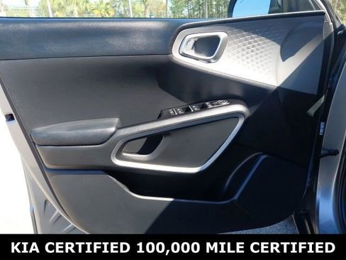 Certified 2025 Kia Soul LX FWD image 19
