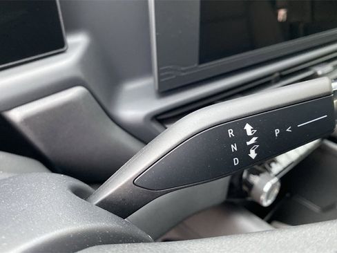 New 2024 Chevrolet Silverado EV W/T image 30