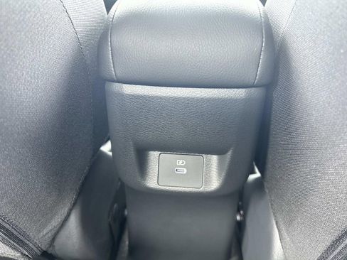 Used 2025 Nissan Versa SV w/ Trunk Package image 15