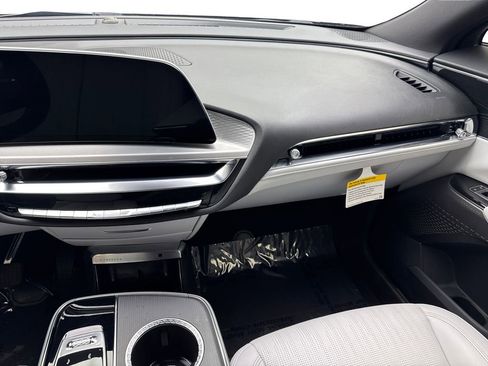 Used 2024 Cadillac Lyriq Luxury RWD image 52