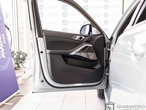Used 2025 BMW X6 M Competition w/ Executive Package AWD/4WD image 32