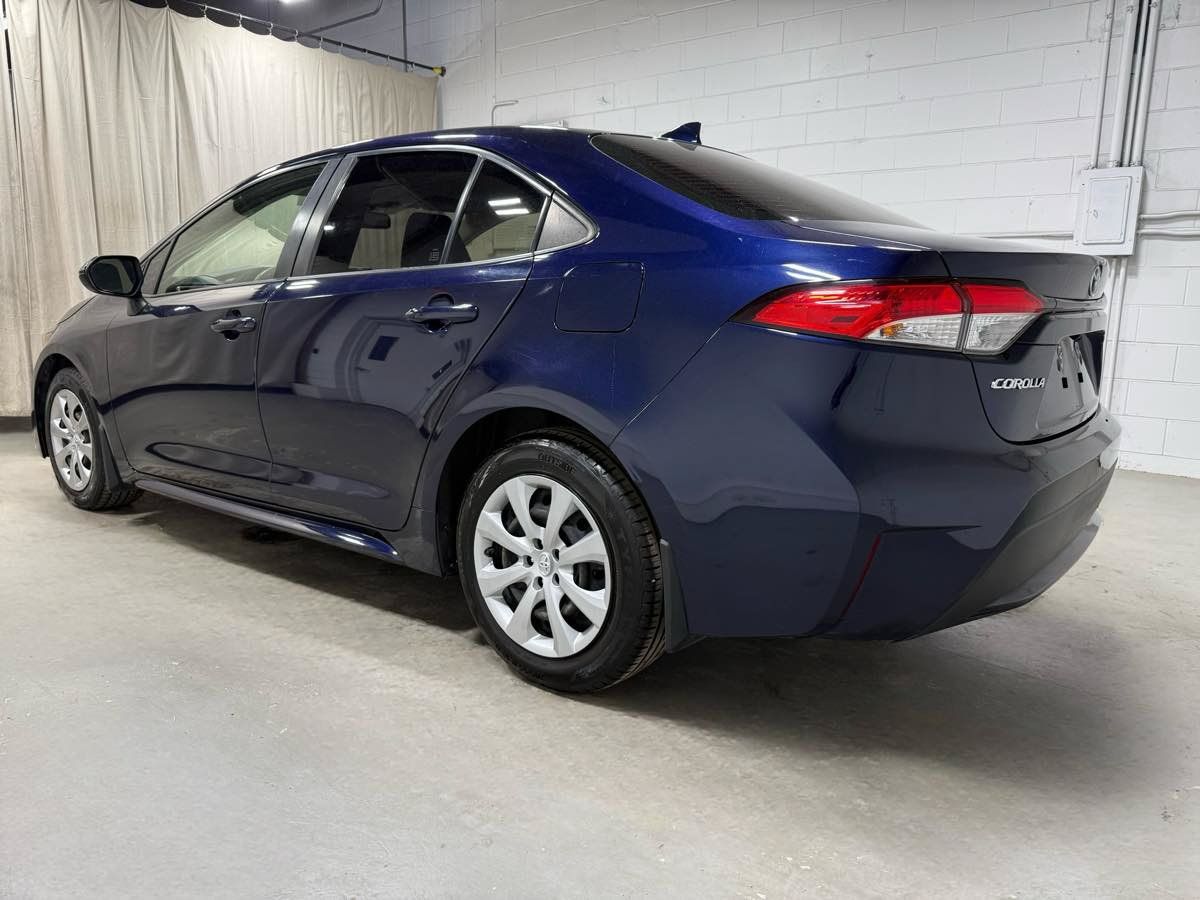 Used 2021 Toyota Corolla LE w/ Carpet Mat Package (TMS) FWD image 5