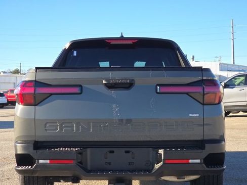 Used 2023 Hyundai Santa Cruz SEL image 4