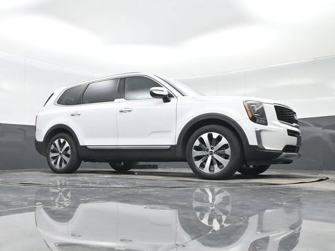 Used 2022 Kia Telluride S AWD/4WD image 37