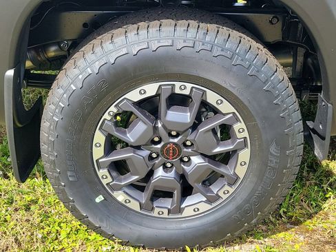 New 2026 Nissan Frontier PRO-4X w/ Tow Package AWD/4WD image 6