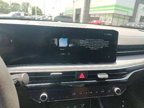 Used 2025 Kia K5 LXS FWD image 21