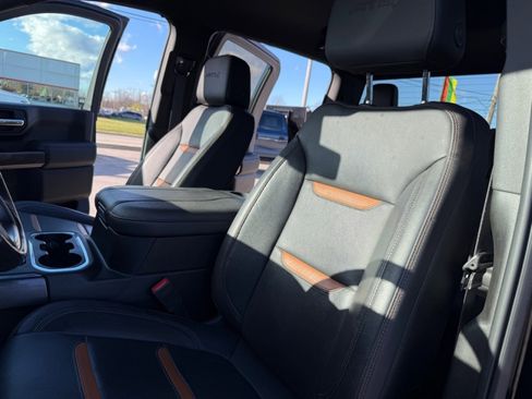 Used 2023 GMC Sierra 2500 AT4 image 16