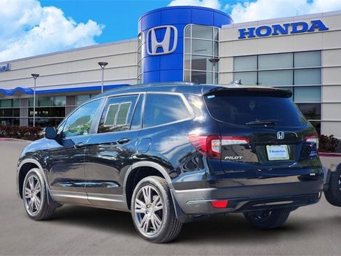 Used 2022 Honda Pilot Sport image 4