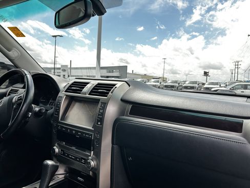 Used 2014 Lexus GX 460 Luxury AWD/4WD image 14