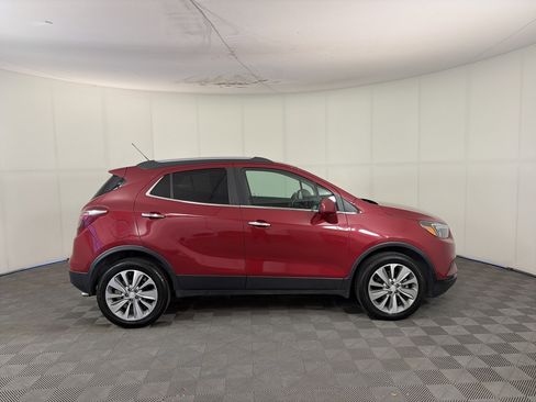 Used 2020 Buick Encore Preferred w/ Safety Package AWD/4WD image 4