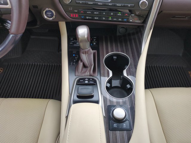 Used 2019 Lexus RX 450h AWD w/ Luxury Package image 18
