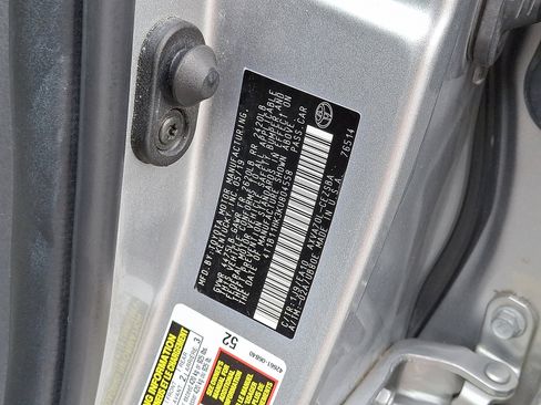 Used 2019 Toyota Camry image 27