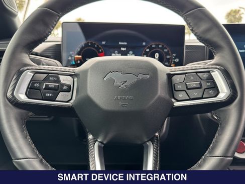 Used 2025 Ford Mustang Coupe RWD image 23