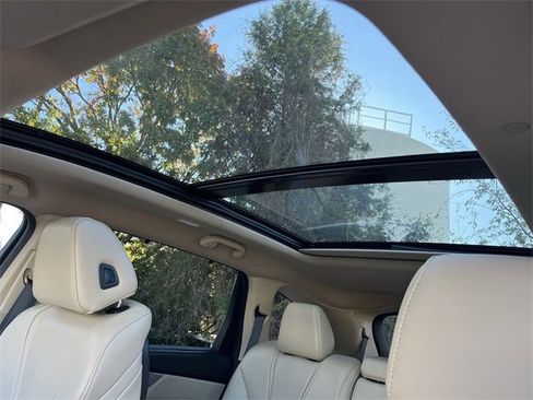Certified 2023 Acura MDX FWD w/ Technology Package image 26