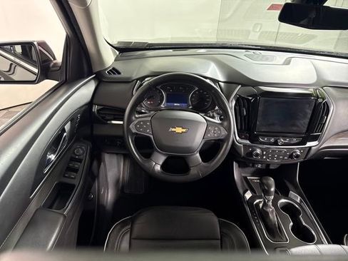 Used 2021 Chevrolet Traverse High Country AWD/4WD image 24
