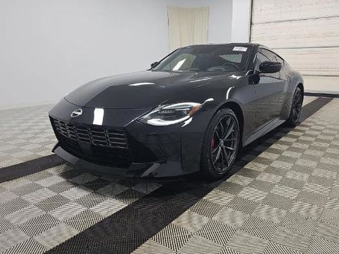 Used 2024 Nissan Z Performance w/ Floor Mat Package image 2