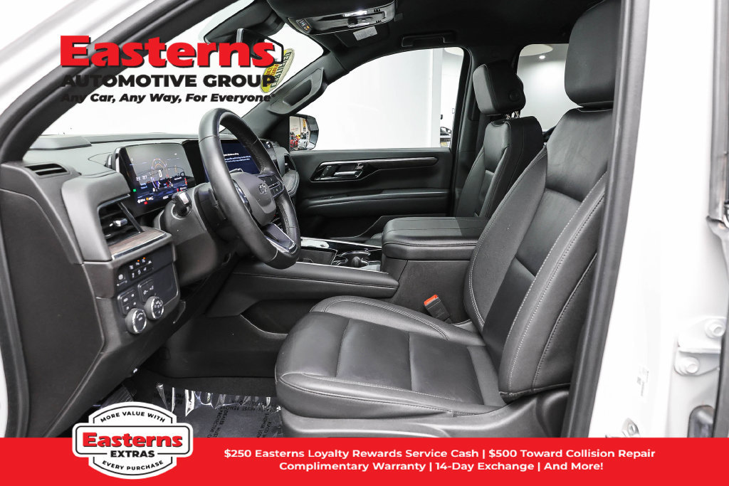 Used 2025 Chevrolet Suburban Z71 AWD/4WD image 15