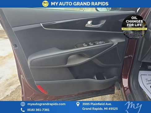 Used 2019 Kia Sorento LX w/ LX Convenience Package image 10
