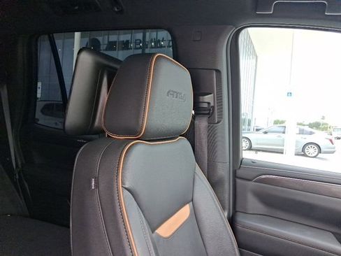 Used 2024 GMC Yukon AT4 w/ AT4 Premium Package AWD/4WD image 18