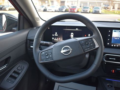 Used 2026 Nissan Sentra SV w/ SV Convenience Package FWD image 30