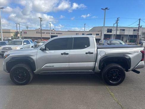 Used 2024 Toyota Tacoma TRD Off-Road AWD/4WD image 2