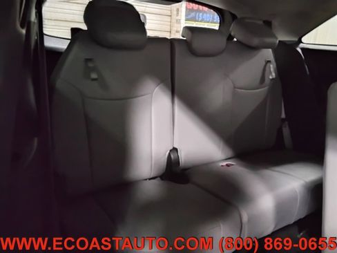 Used 2025 Toyota Sienna XLE FWD image 15