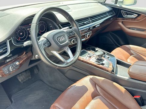 Used 2018 Audi Q7 3.0T Prestige AWD/4WD image 2