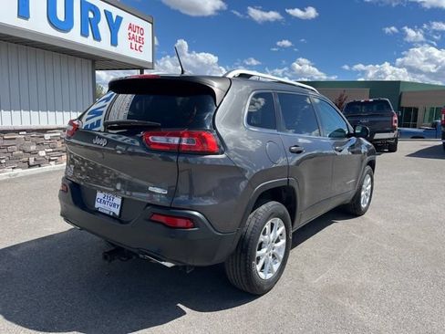Used 2015 Jeep Cherokee Latitude w/ Comfort/Convenience Group AWD/4WD image 13