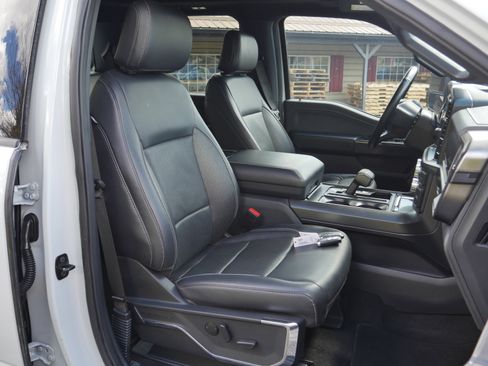 Certified 2024 Ford F150 Lariat w/ Tow/Haul Package AWD/4WD image 31