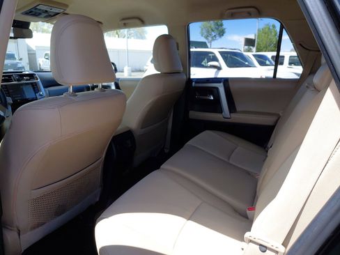 Certified 2022 Toyota 4Runner SR5 Premium AWD/4WD image 22