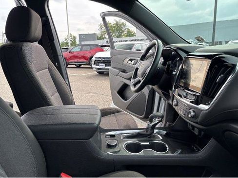 Used 2023 Chevrolet Traverse LT w/ LPO, Floor Liner Package AWD/4WD image 32