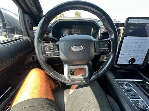 Used 2023 Ford Expedition Max Platinum AWD/4WD image 19