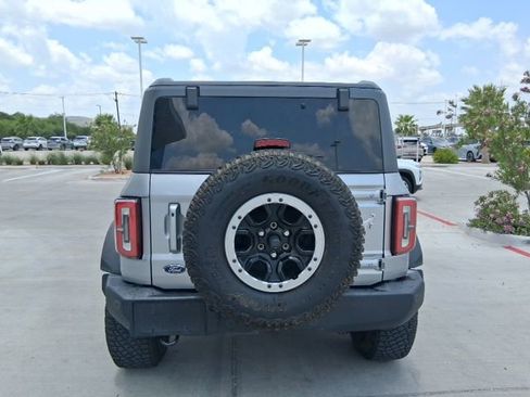 Used 2024 Ford Bronco Outer Banks w/ Sasquatch Package AWD/4WD image 5