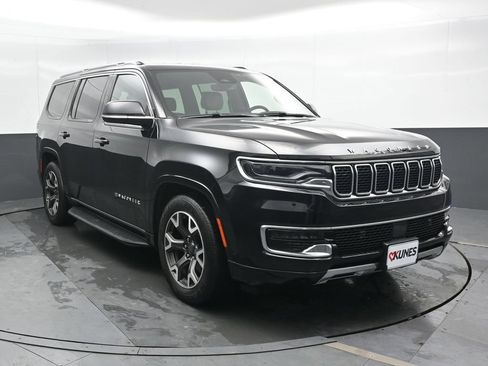 Used 2024 Jeep Wagoneer Series III AWD/4WD image 4