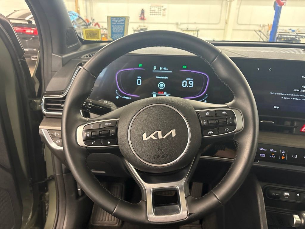 Certified 2025 Kia Sportage X-Line w/ Premium Package AWD/4WD image 13